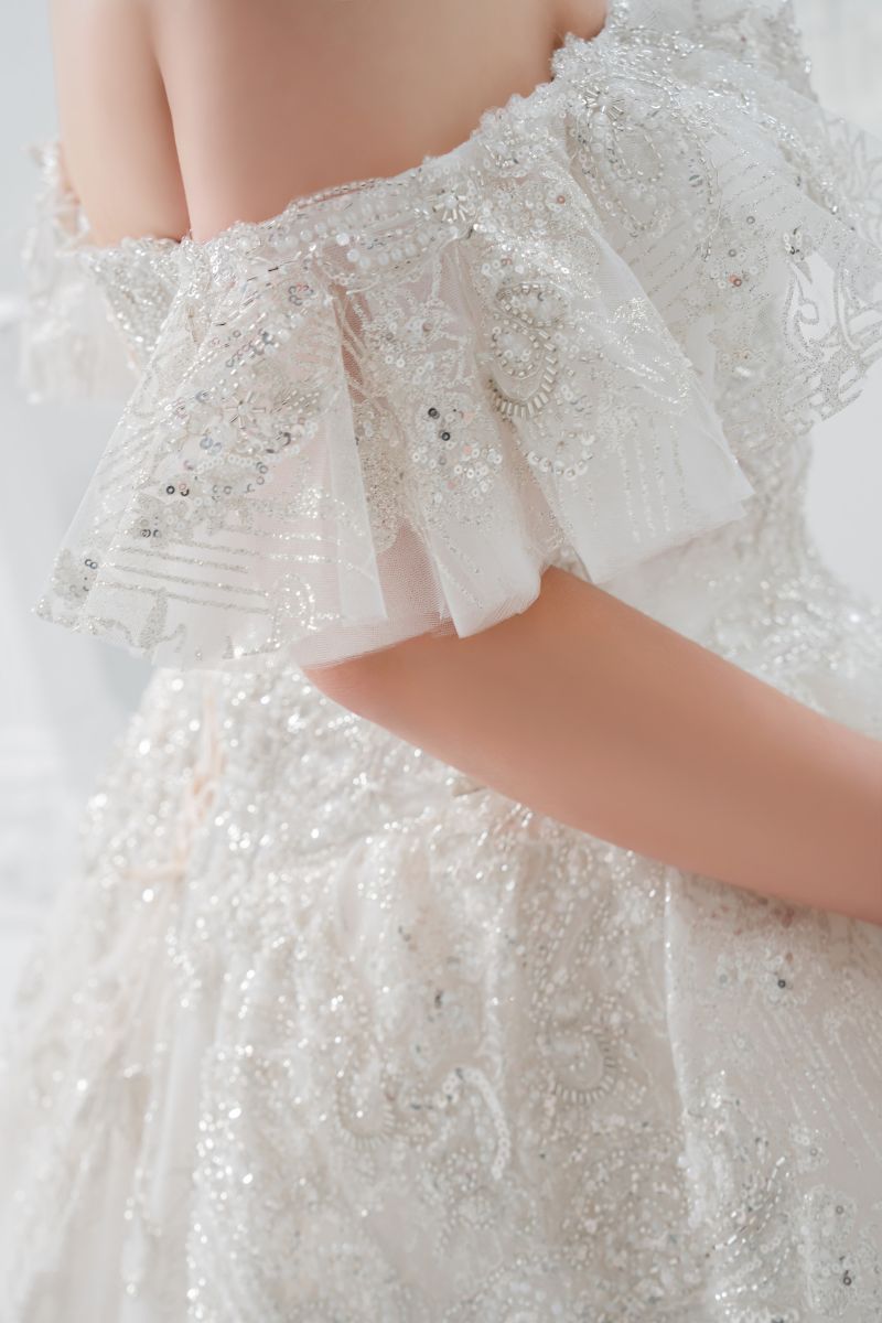 大尺碼 婚紗 白紗款 亮片與透紗層次設計