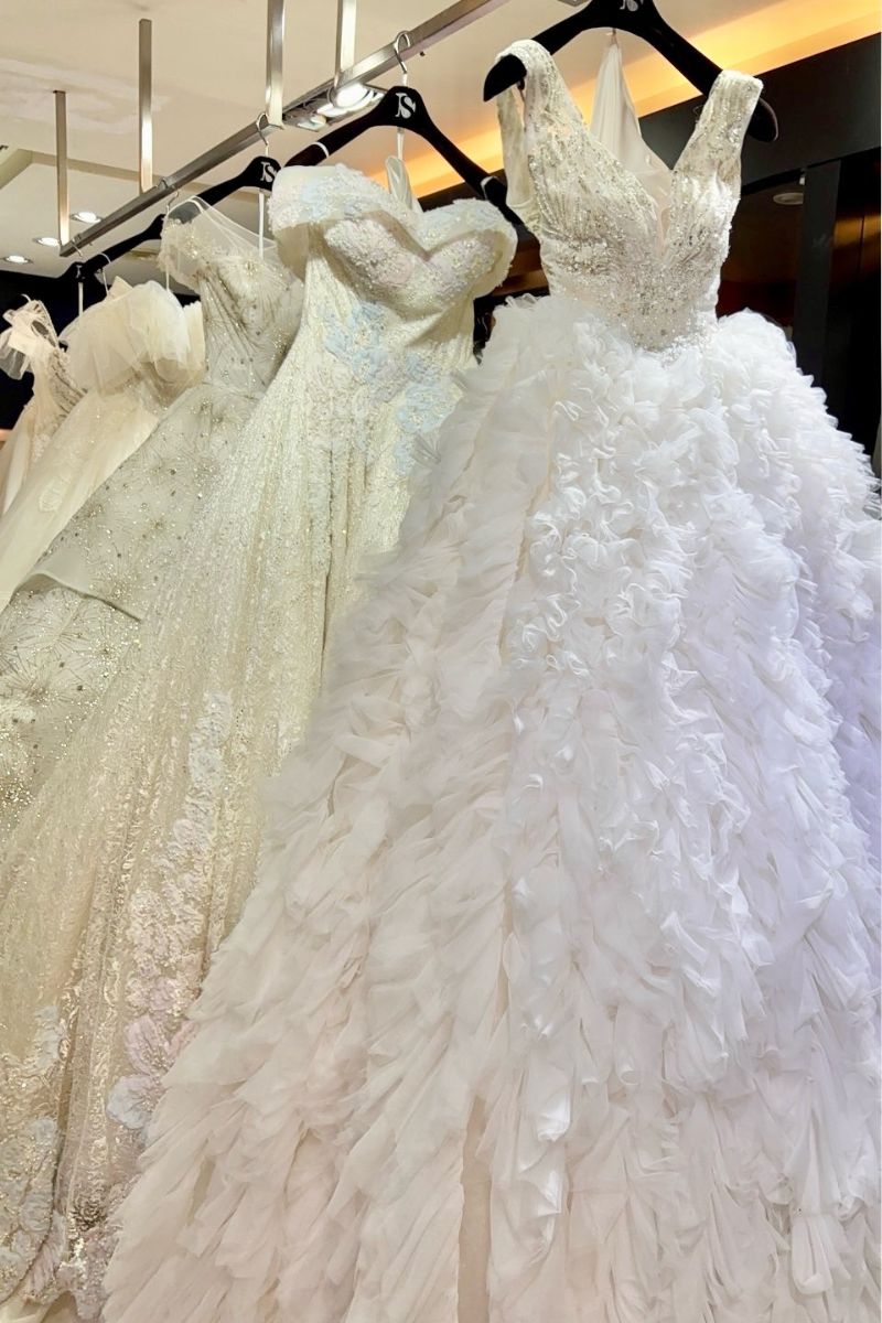 板橋蘇菲雅 婚紗 白紗 禮服 展示區 大尺碼禮服 禮服 細節展示.jpg