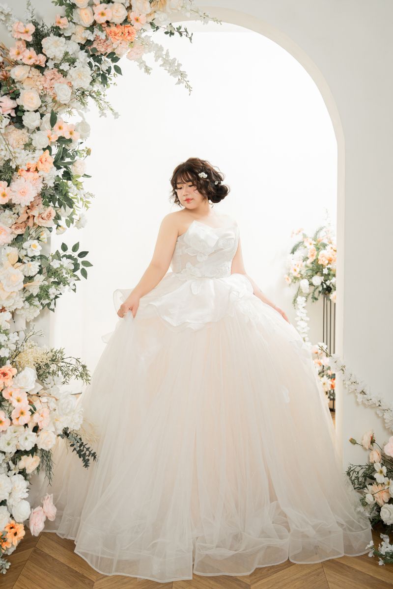 蘇菲雅 婚紗 大尺碼 雪紗花瓣款式