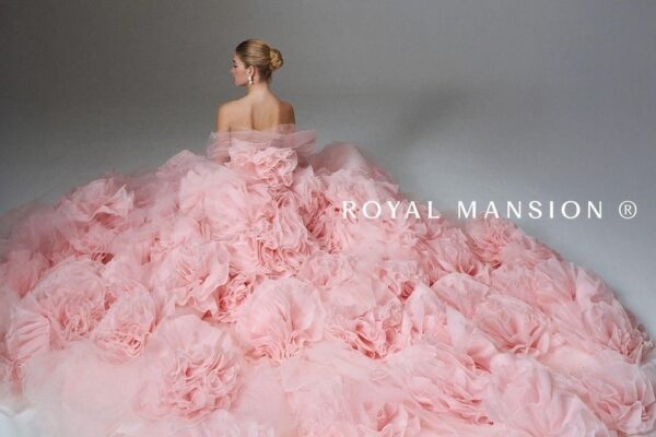 蘿亞婚紗推薦 高訂婚紗 粉緞花海.立體玫瑰澎裙禮服