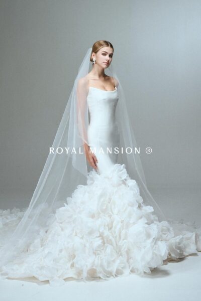 蘿亞婚紗 推薦 高訂 婚紗 靜白花影.緞面立體花瓣魚尾 禮服