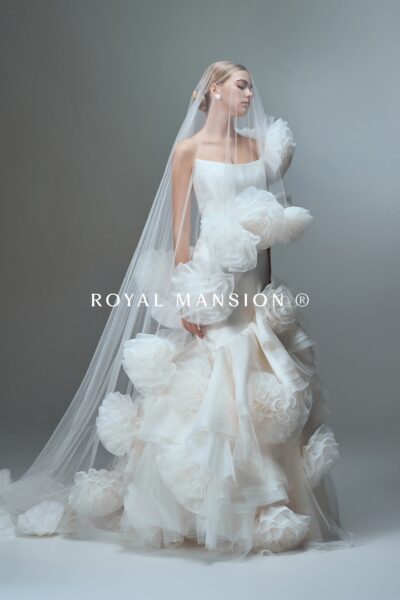 蘿亞婚紗推薦 高訂婚紗 緞面花朵魚尾禮服