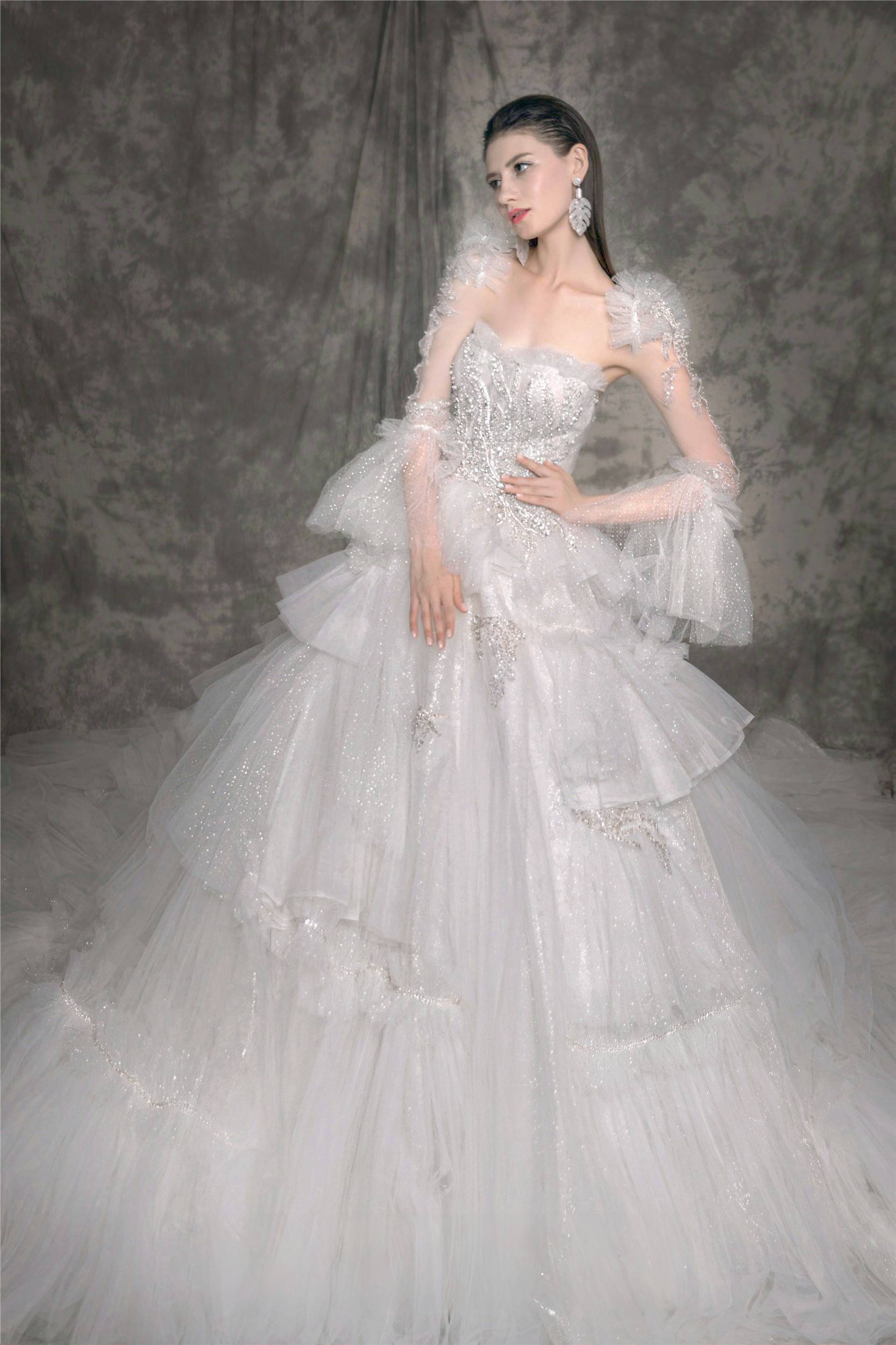 霧紗層次 白紗 ｜台北法國巴黎 婚紗 ｜多層薄紗細節