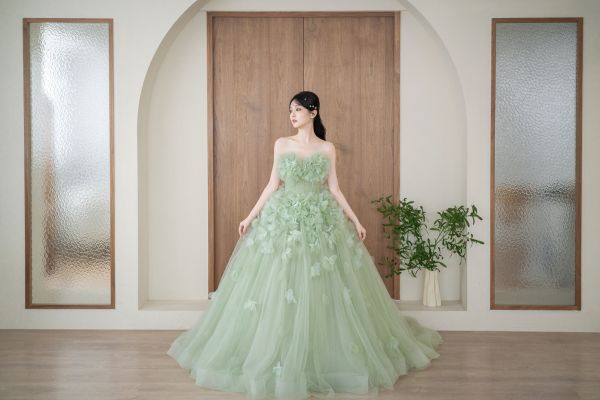 高雄翡麗婚紗 韓系婚紗 花園系列禮服 嫩綠精靈．薄荷綠澎裙禮服1