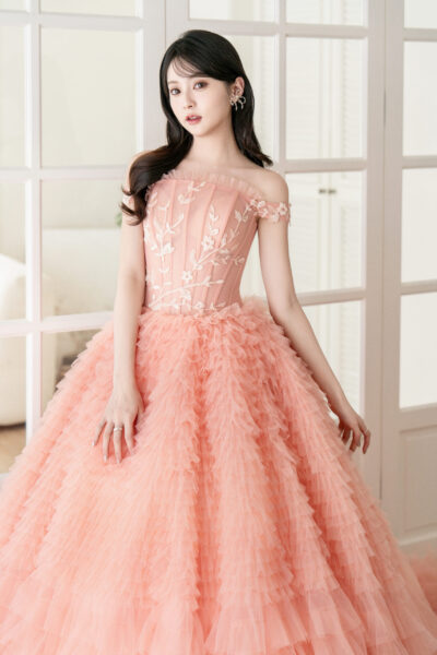 高雄翡麗婚紗-韓系婚紗-花園系列禮服-甜戀蜜桃．粉色羽毛澎裙禮服