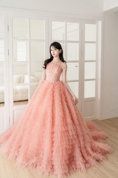 高雄翡麗婚紗-韓系婚紗-花園系列禮服-甜戀蜜桃．粉色羽毛澎裙禮服