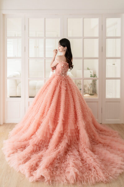 高雄翡麗婚紗-韓系婚紗-花園系列禮服-甜戀蜜桃．粉色羽毛澎裙禮服