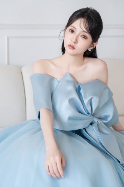 高雄翡麗婚紗 韓系婚紗 花園系列禮服 花園舞蝶．湛藍蝴蝶結禮服1