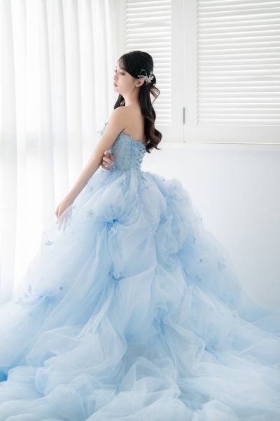 高雄翡麗婚紗 韓系婚紗 花園系列禮服 藍雪花仙子．冰藍色層次晚禮服1