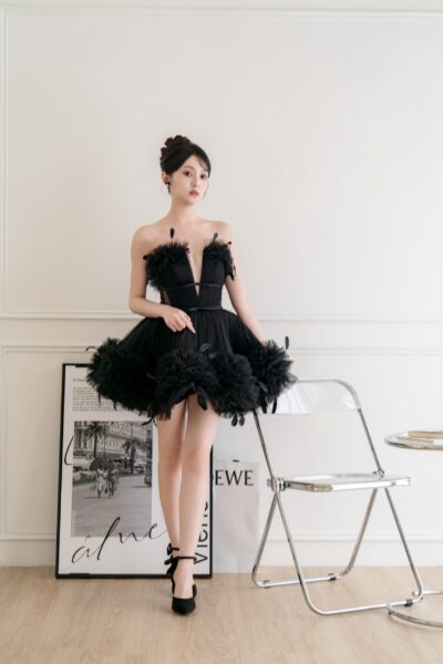 高雄翡麗婚紗 黑羽戀人．可拆式蛋糕澎裙禮服