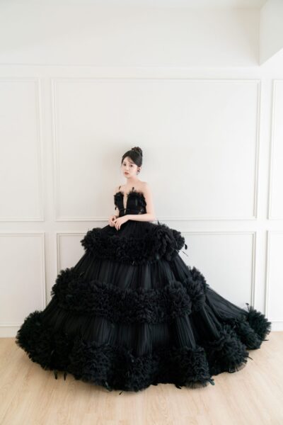 高雄翡麗婚紗 黑羽戀人．可拆式蛋糕澎裙禮服